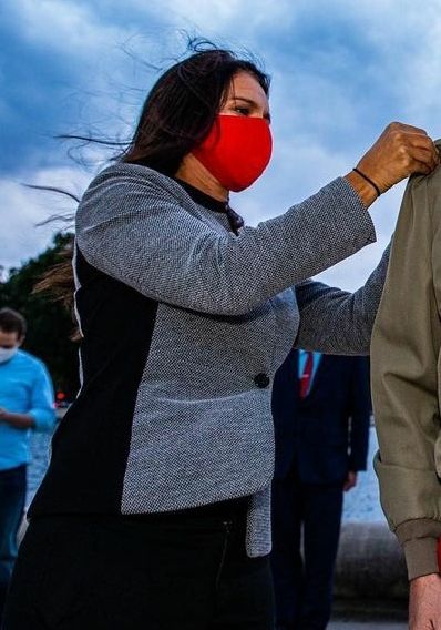 Tulsi Gabbard during a military rank ceremony. | Scrolller