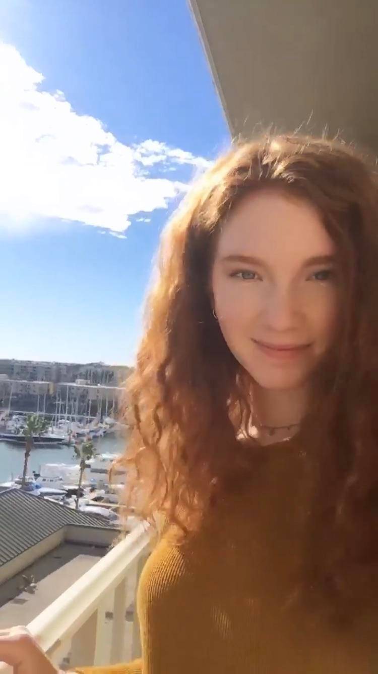 View Annalise Scrolller