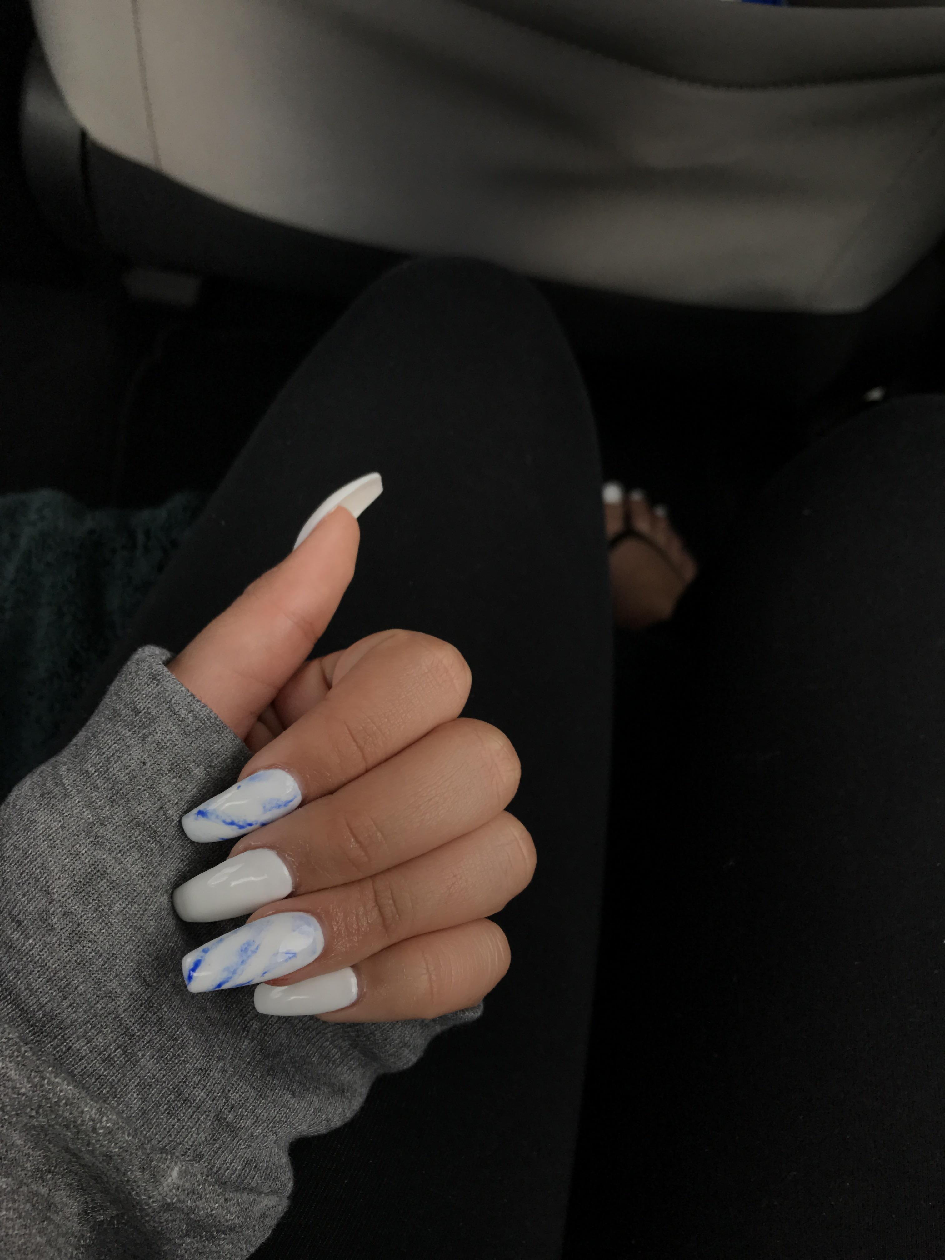 Vivian’s Nail Bar 😩♥️ Scrolller