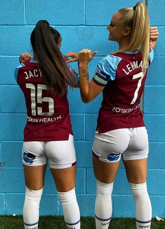 west-ham-girls-f1qzm05df6.webp