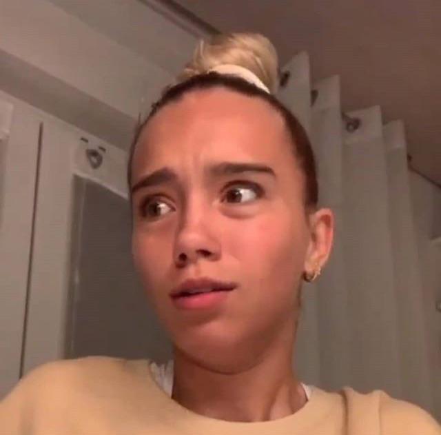 What Did She See Scrolller