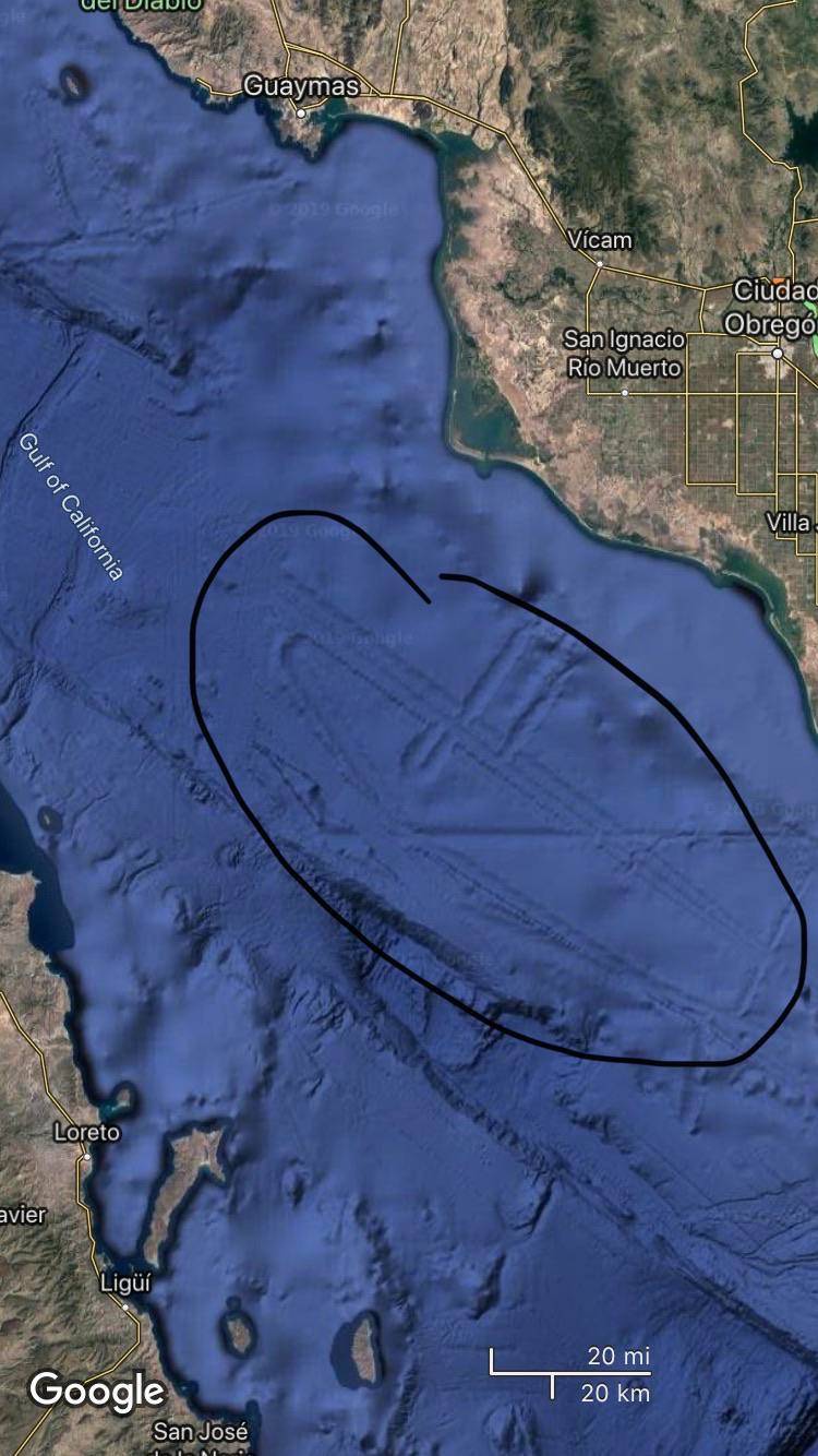 What is this runway looking pattern in the Gulf of California? | Scrolller