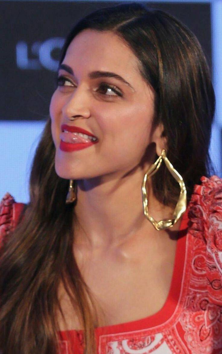 When Deepika Padukone sees your dick leaking so much cum while fapping