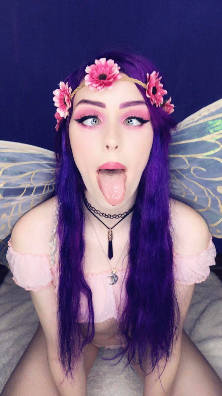 Ahegao Fairy 💜 Scrolller