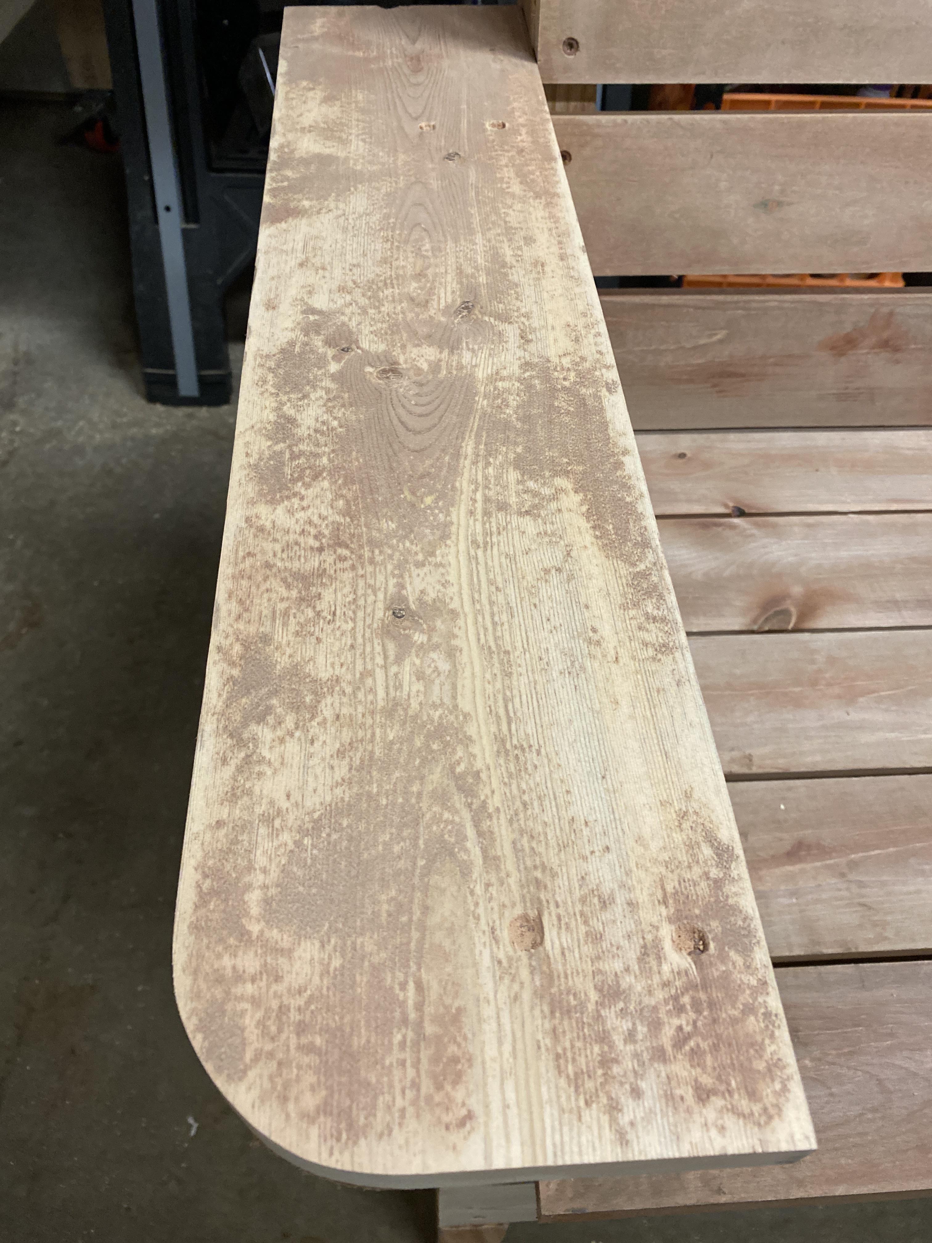 Why does cedar look like this after sanding? Scrolller