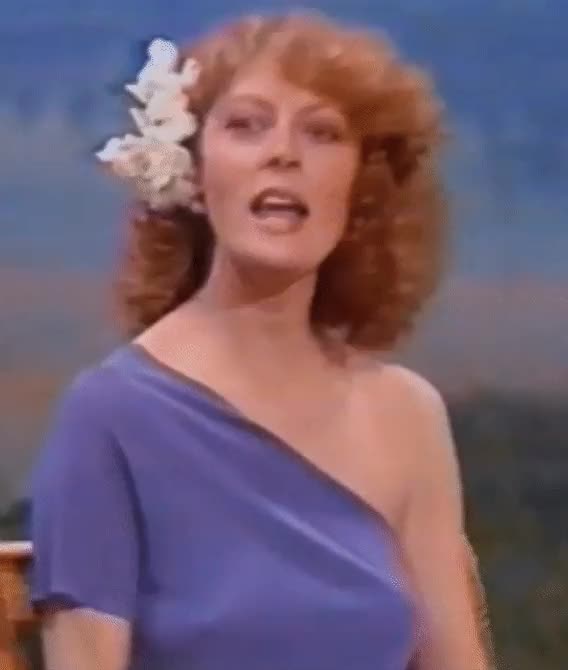 Young Susan Sarandon braless (video in comments) | Scrolller