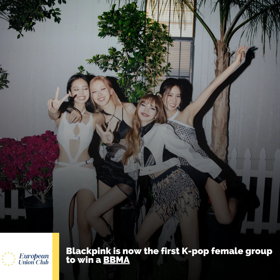 #BLACKPINK becomes the first female group to win a #BillboardMusicAward ...