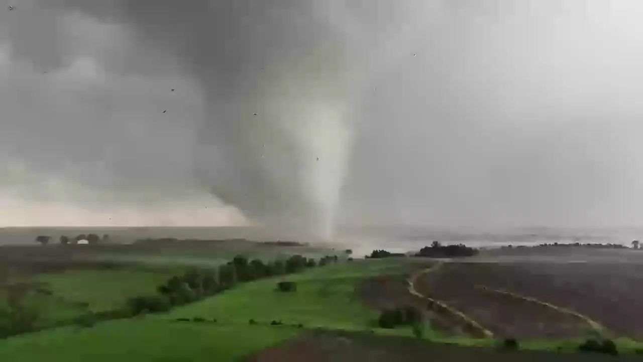 🔥 Incredible drone footage of yesterday's tornado in Iowa