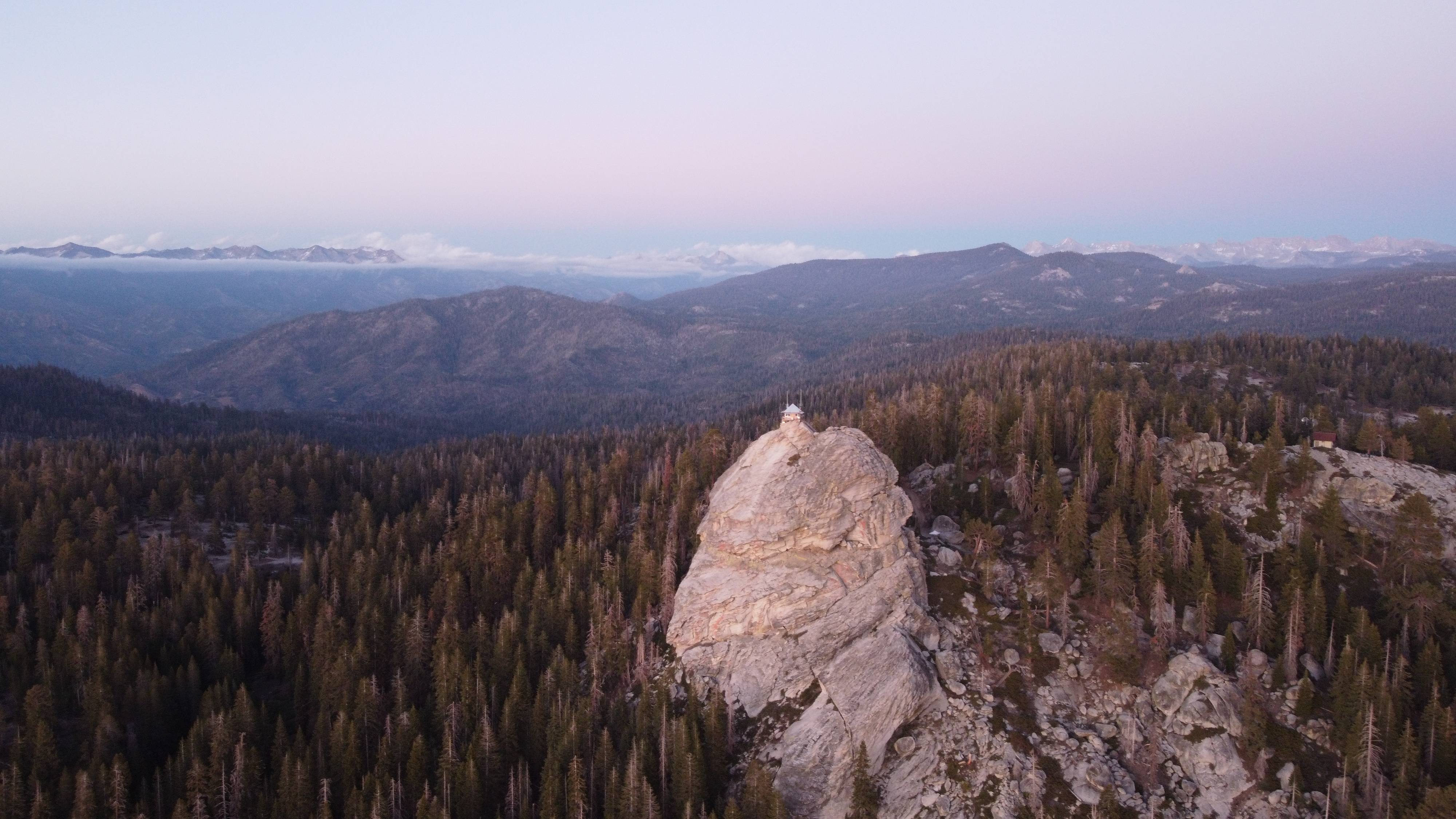 Abandoned post, California [4000 x2250] OC