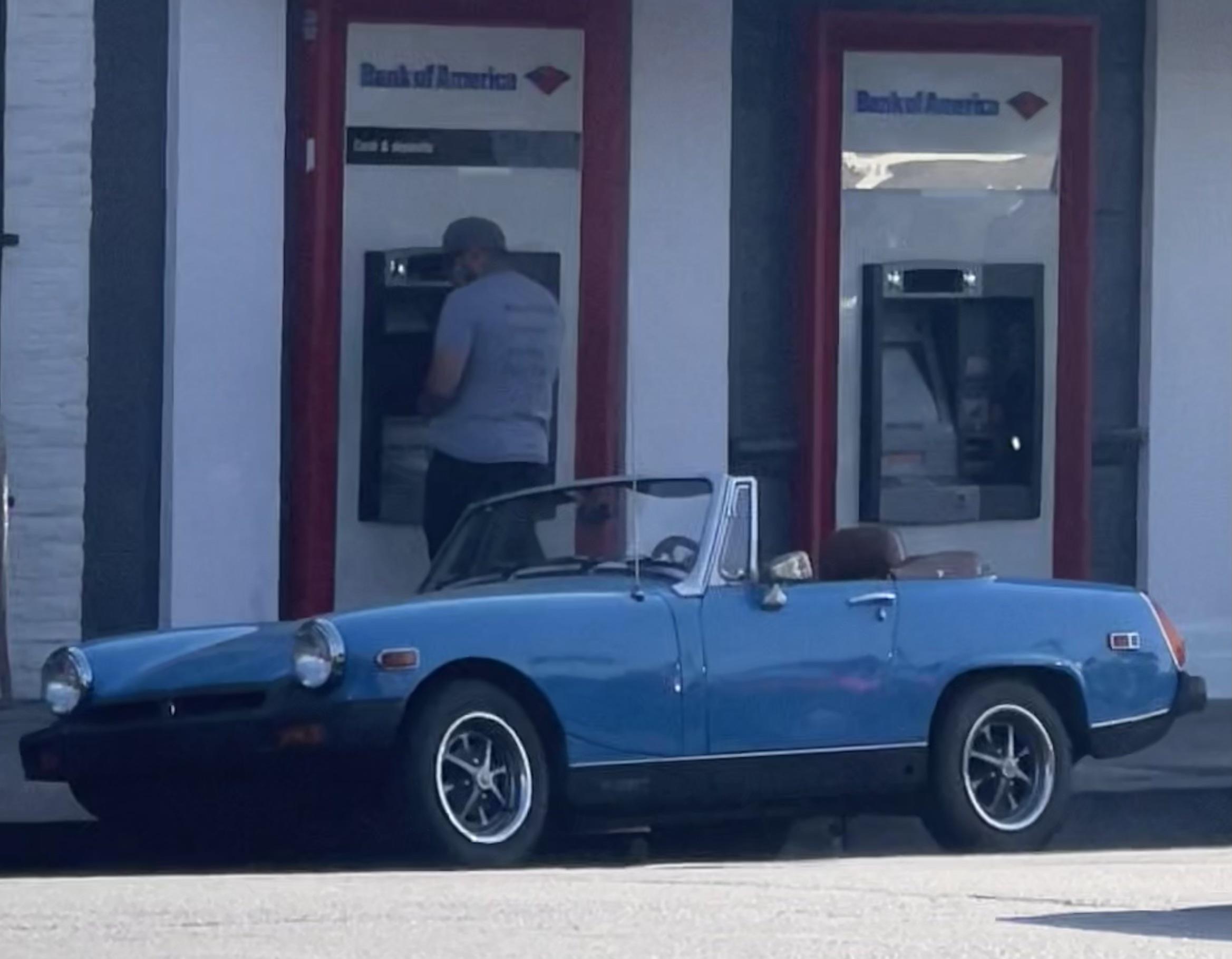 Need help identifying this car | Scrolller