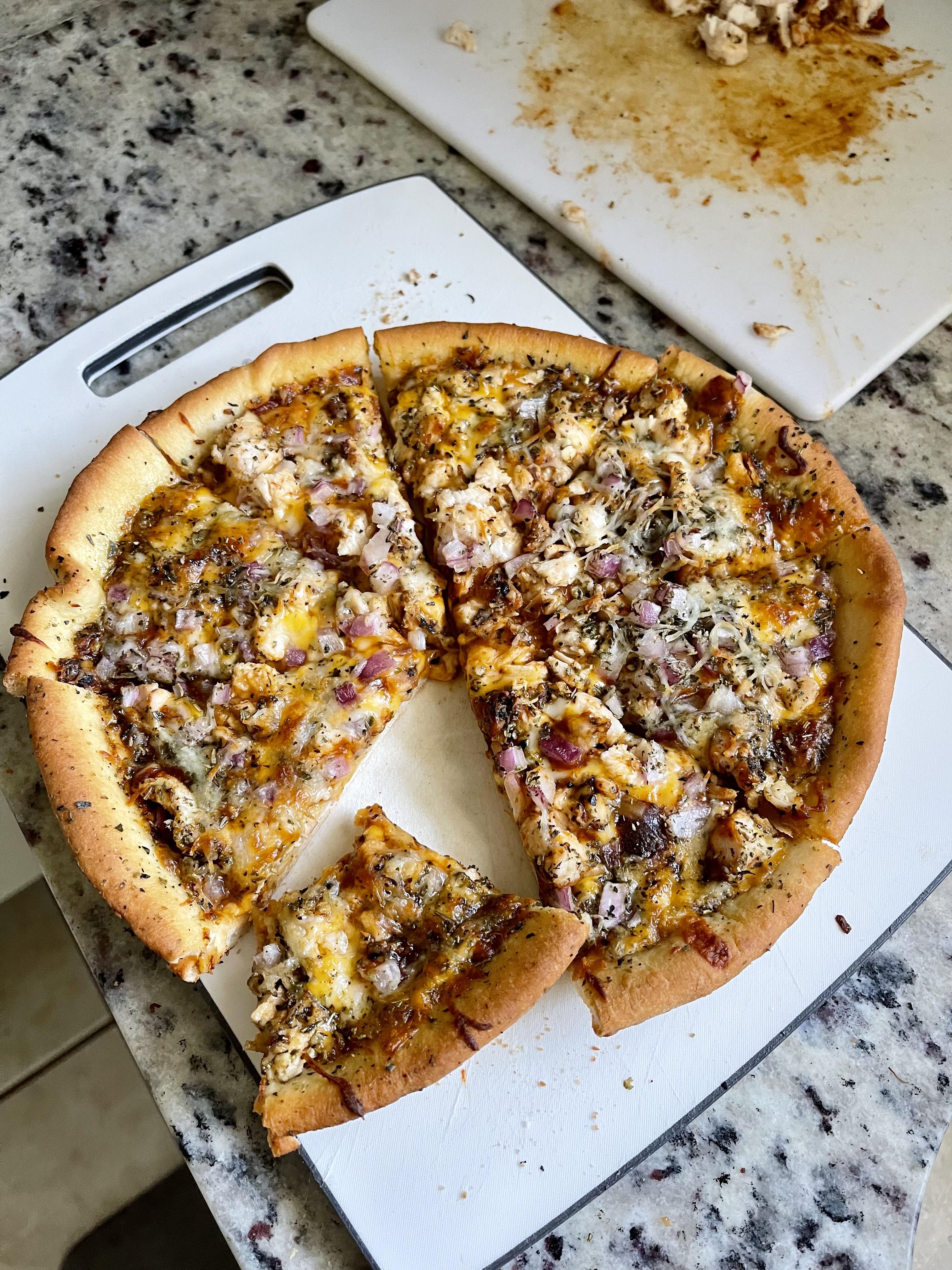 Homemade bbq chicken pizza | Scrolller