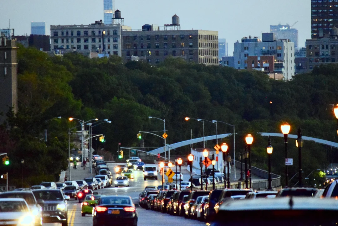 Riverside Drive Ny Scrolller