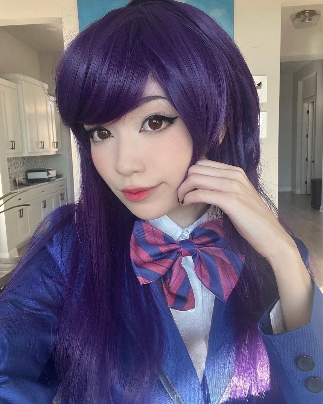Emiru Cosplay Scrolller