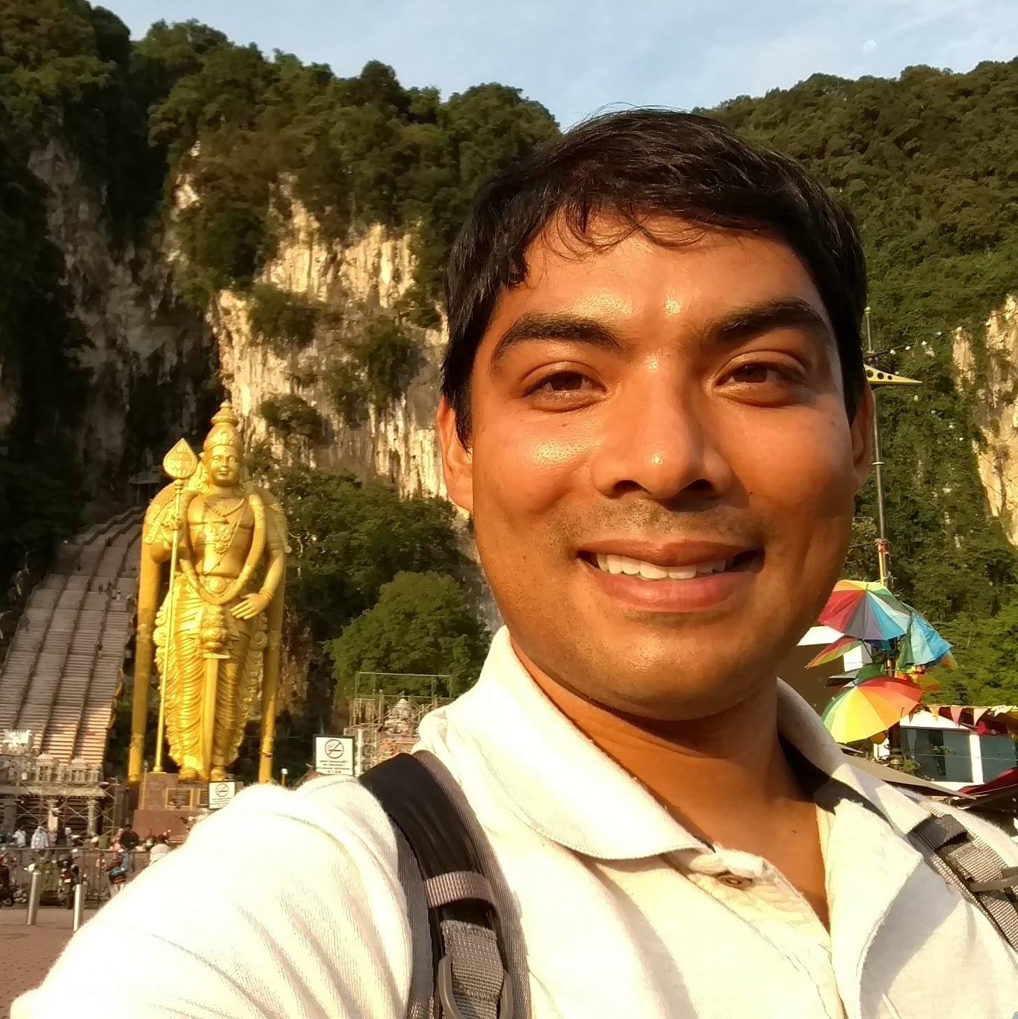 Who is this Youtuber? American Youtuber but known in Korea, what is his Youtube channel?