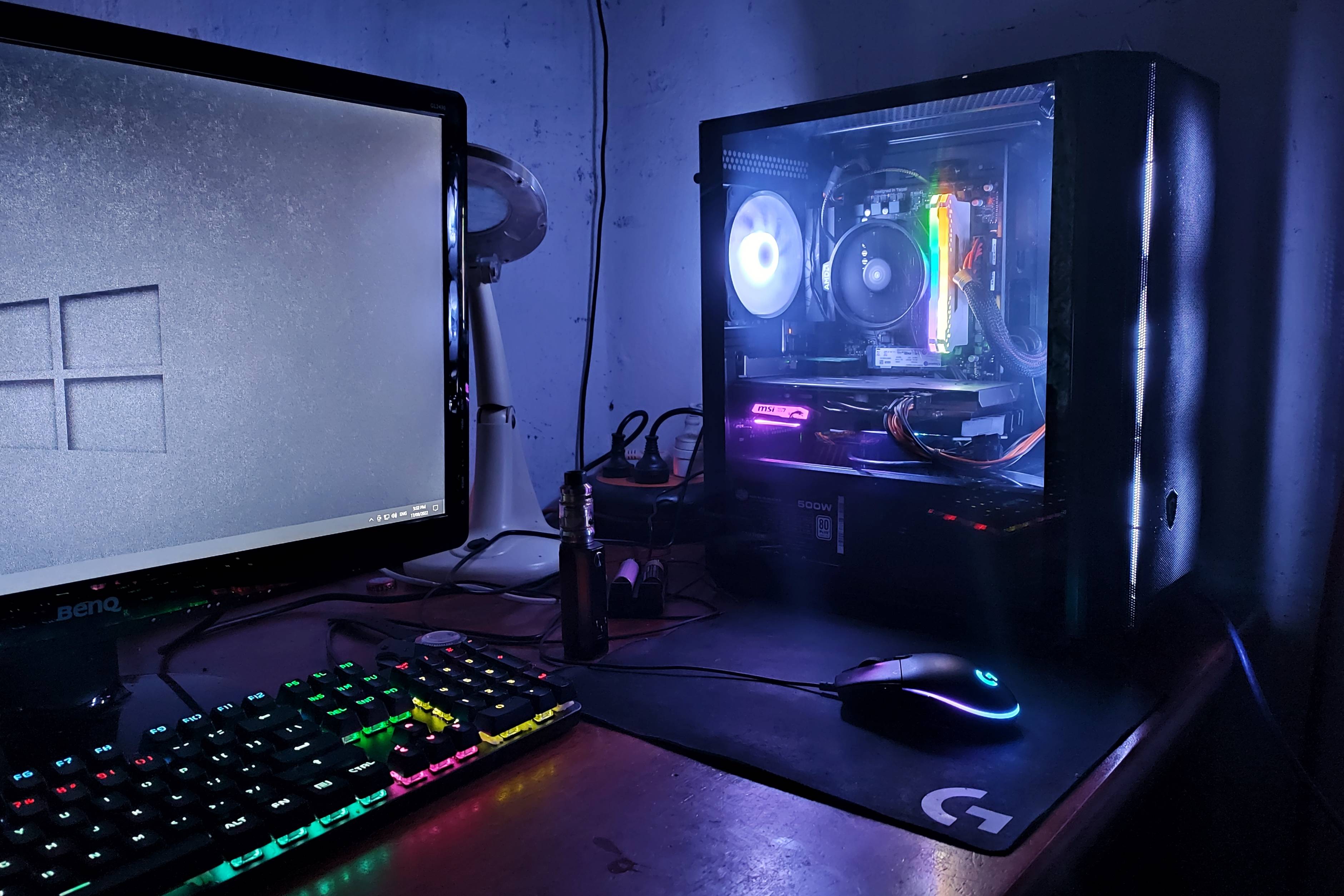 Toater Computer Rebuilt my old toaster PC and now I can't stop looking at it [Ryzen 5 ...