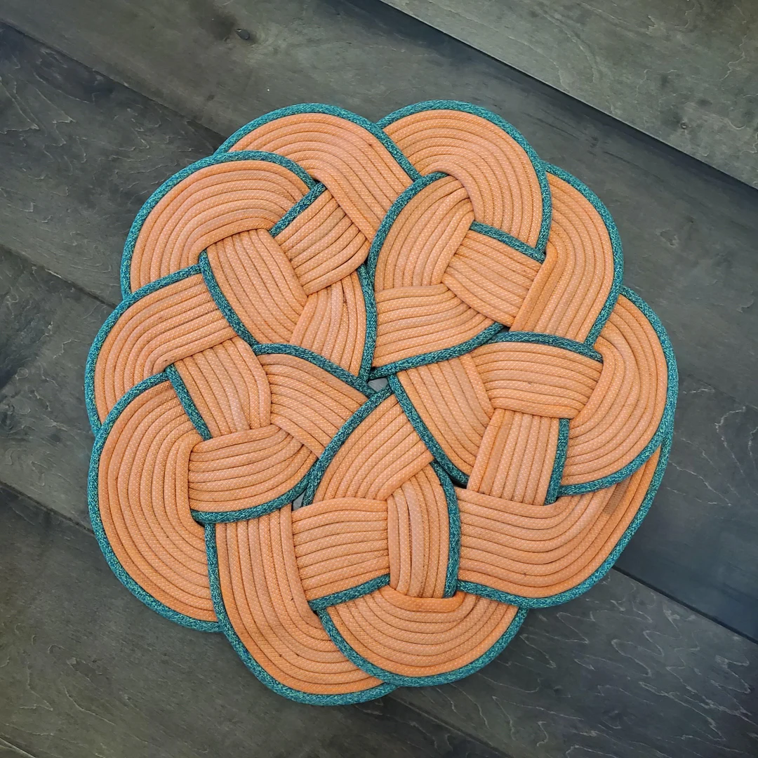 Rope rug, first attempt | Scrolller