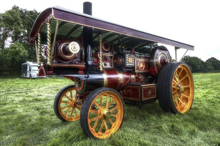 Showman's Road Locomotive [OC]