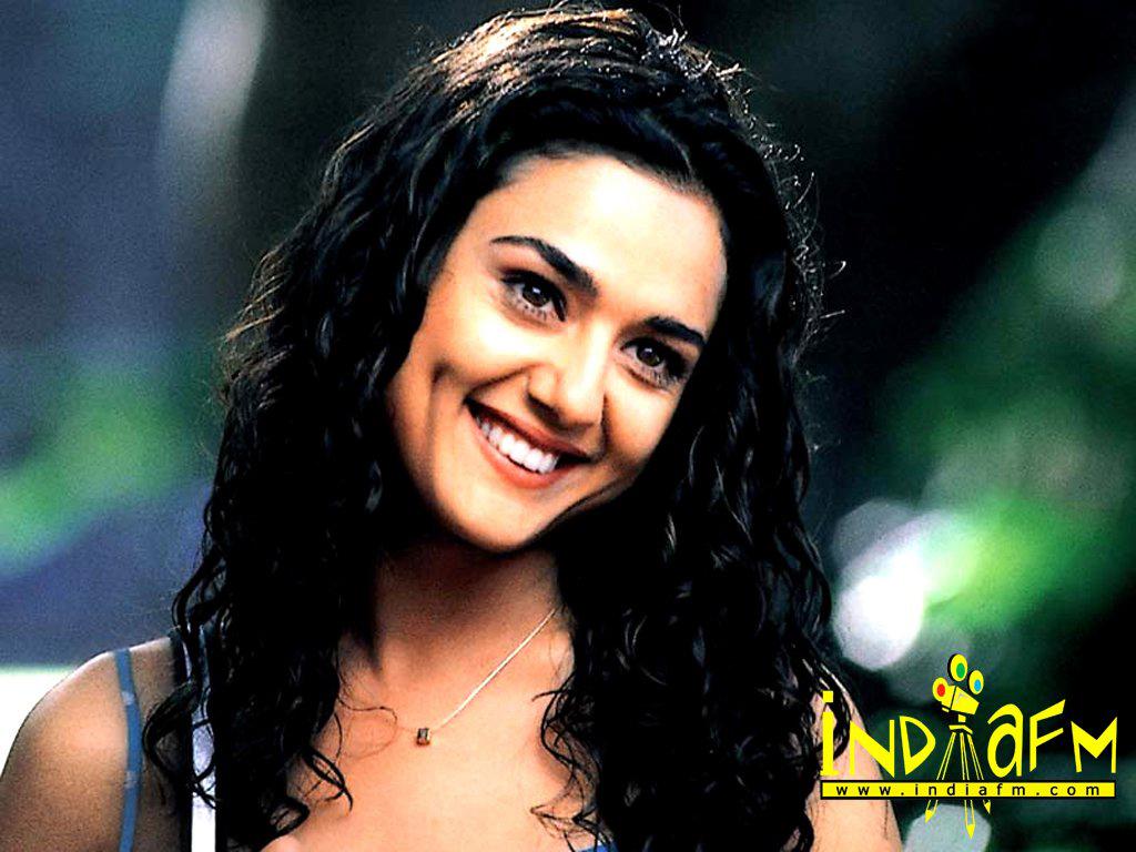 Preity Zinta in Dil Chahta Hai 🤌