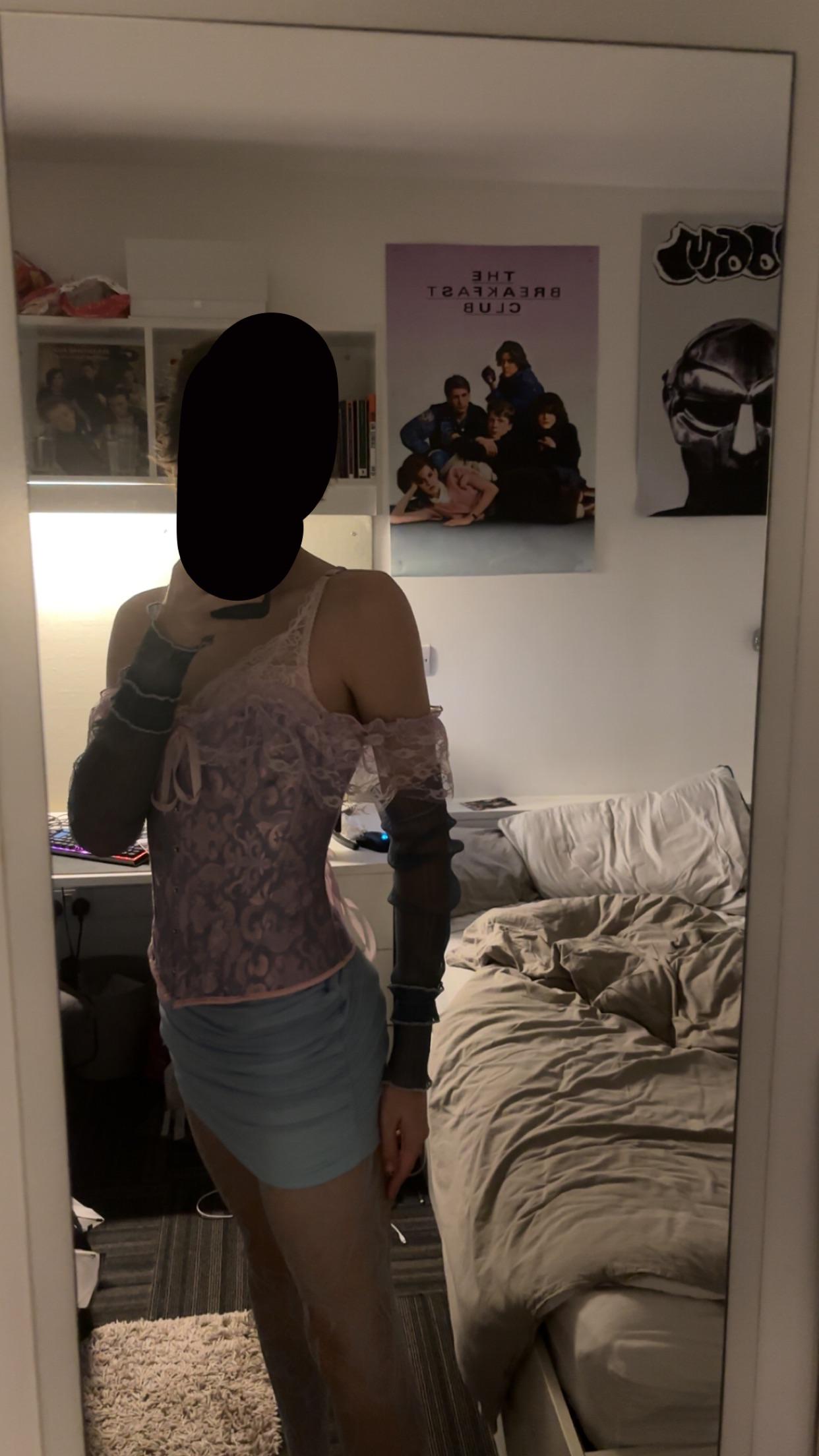 Scrolller Out Unused photo since I’ve ran out of outfits | Scrolller
