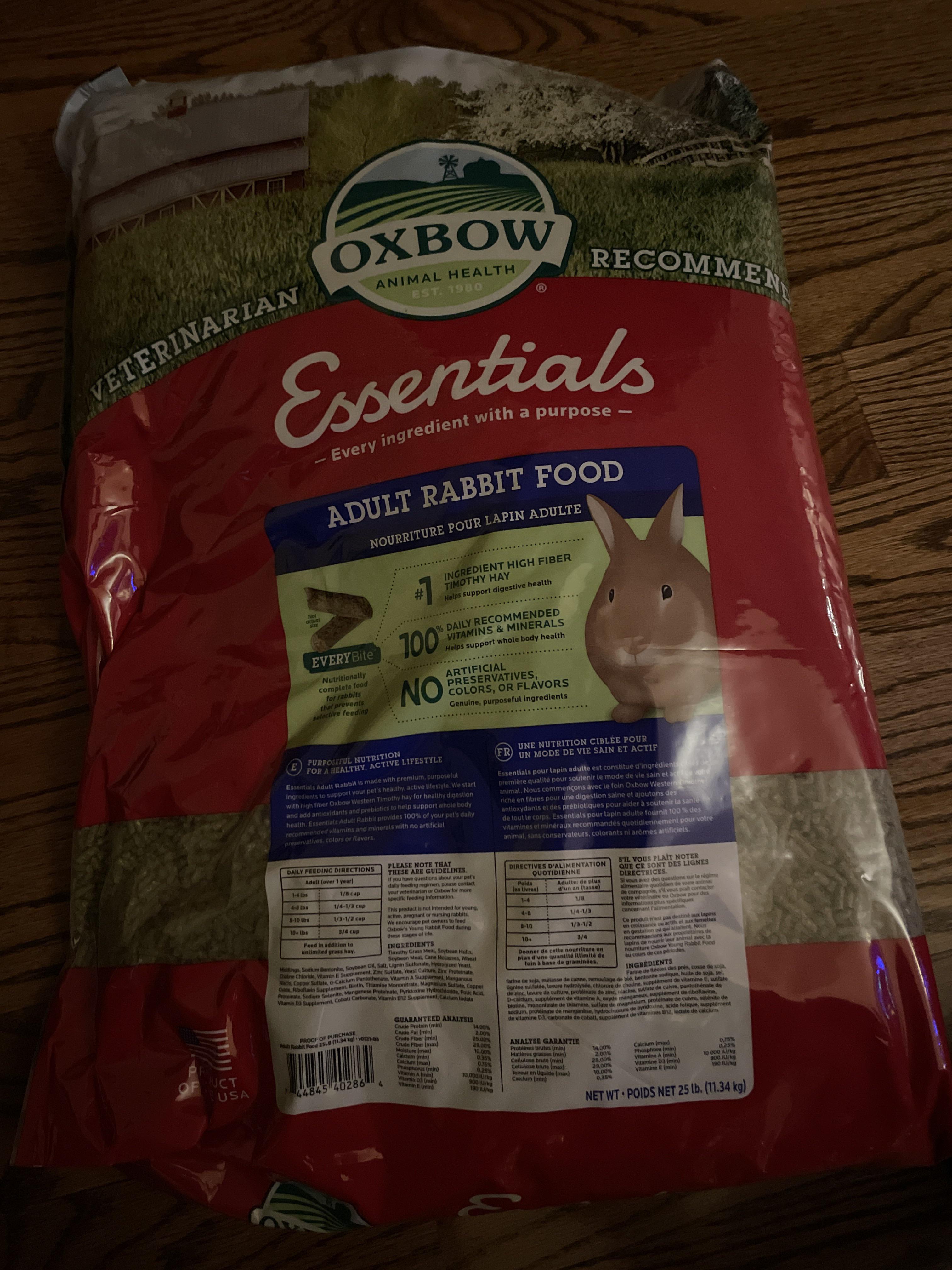 View of [Oxbow Guinea pig pellets VS Oxbow Rabbit pellets] I checked the ...