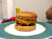 Cheeseburger w/ tomato &amp; lettuce