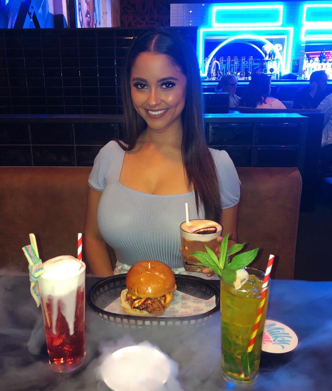 Gorgeous rack | Scrolller