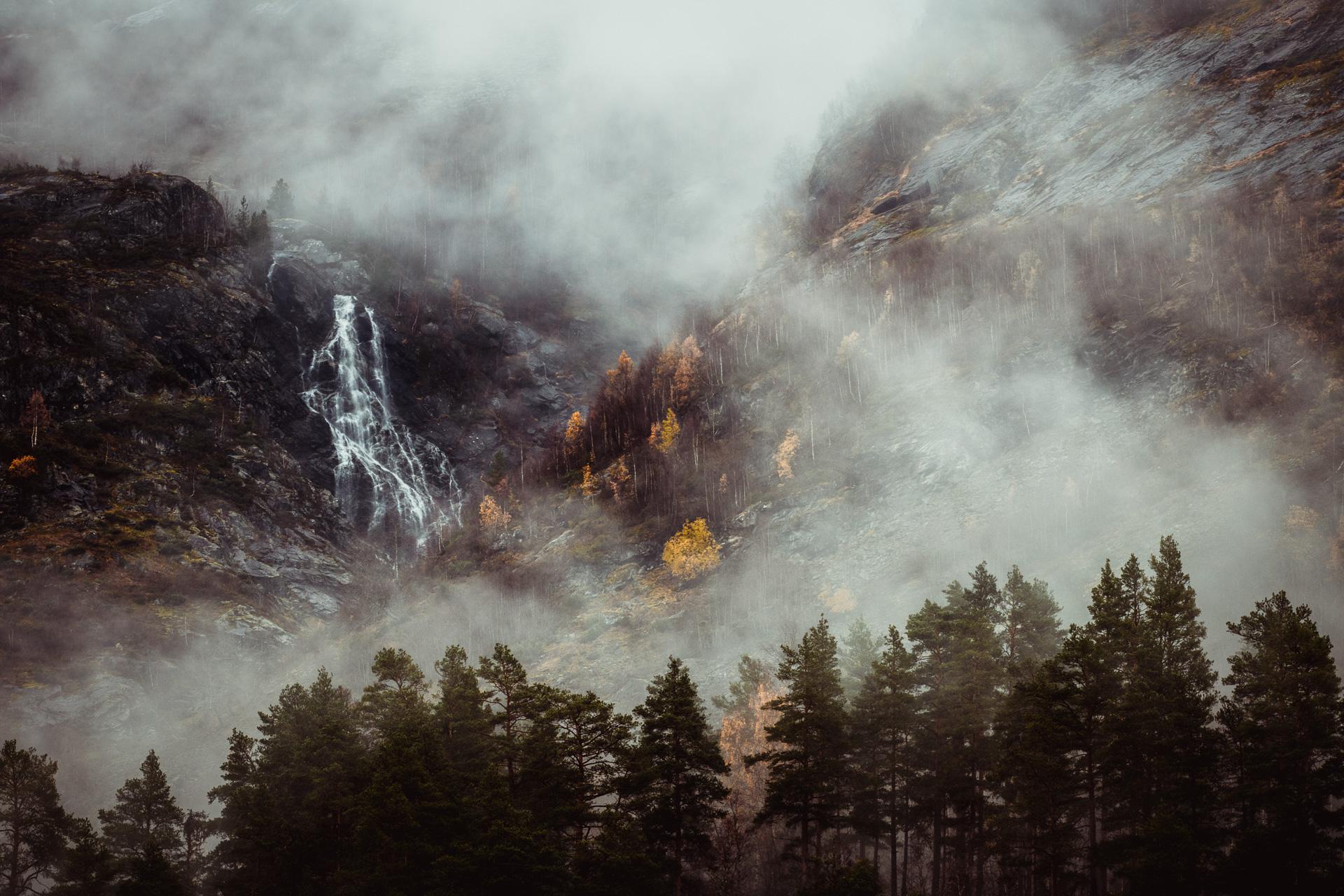 Autumn in Fjord Norway (Jostedal) [OC]