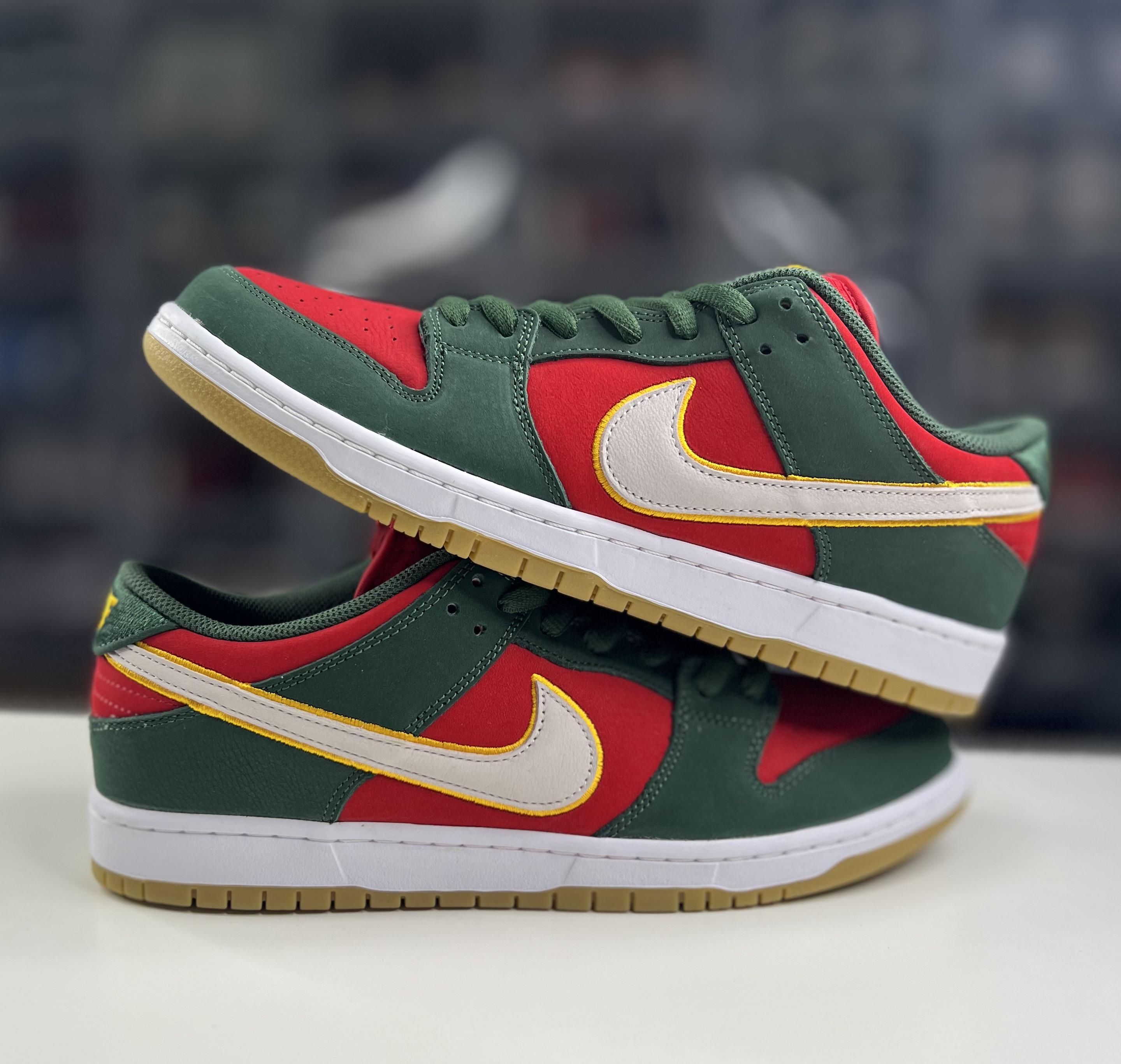 Let’s be honest, these are definitely the 2024 Christmas Dunks 🎄🎅🏾 ...