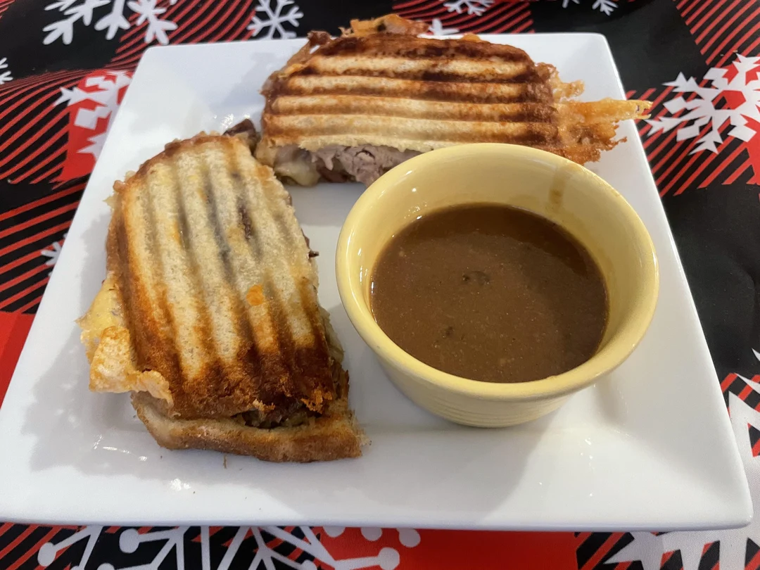 Christmas Leftover Panini With Sausage Stuffing Gravy Prime Rib And christmas-leftover-panini-with-sausage-stuffing-gravy-prime-rib-and
