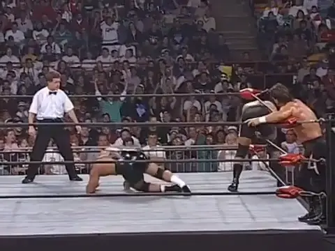 8/11/97 Nitro- Mongo gets legit knocked out off of a overhead belly to belly from Rick Steiner. Watch closely as Mongo's own knee cracks him in the face.