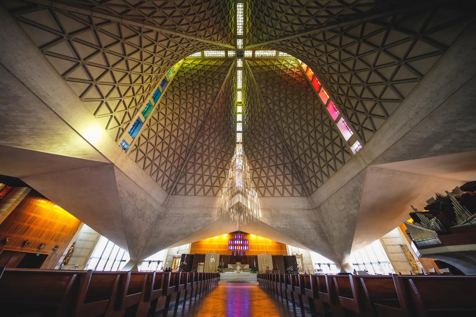 Cathedral of Saint Mary of the Assumption, Pietro Belluschi and Pier Luigi Nervi, San Francisco CA USA