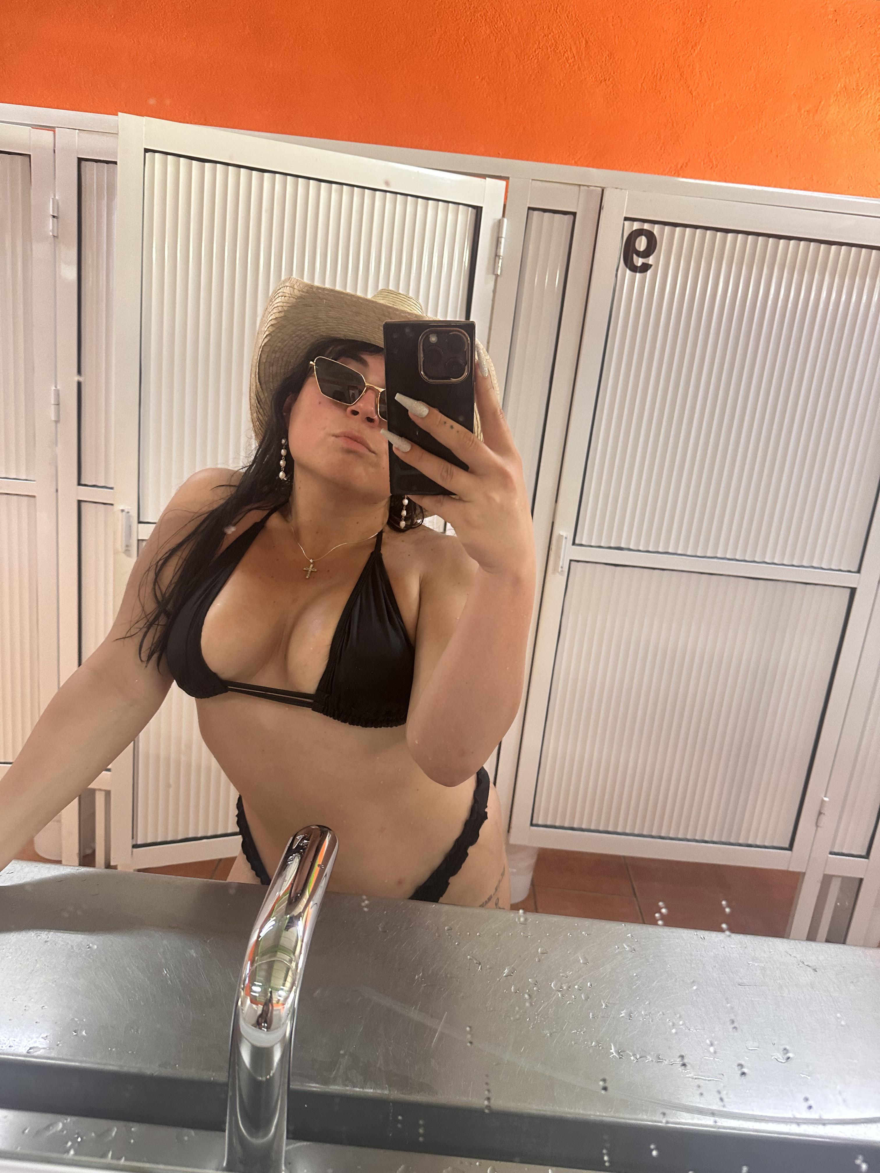 Bring out the bikinis already!!! 