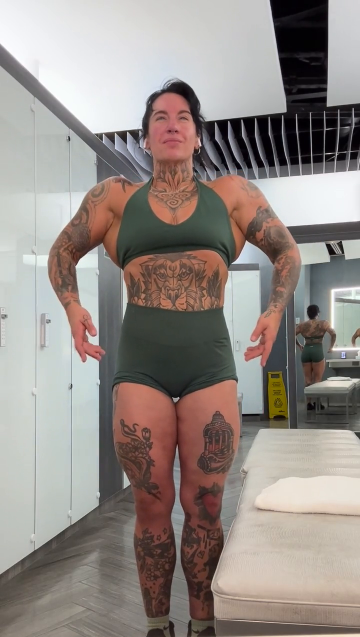 Amateur lats