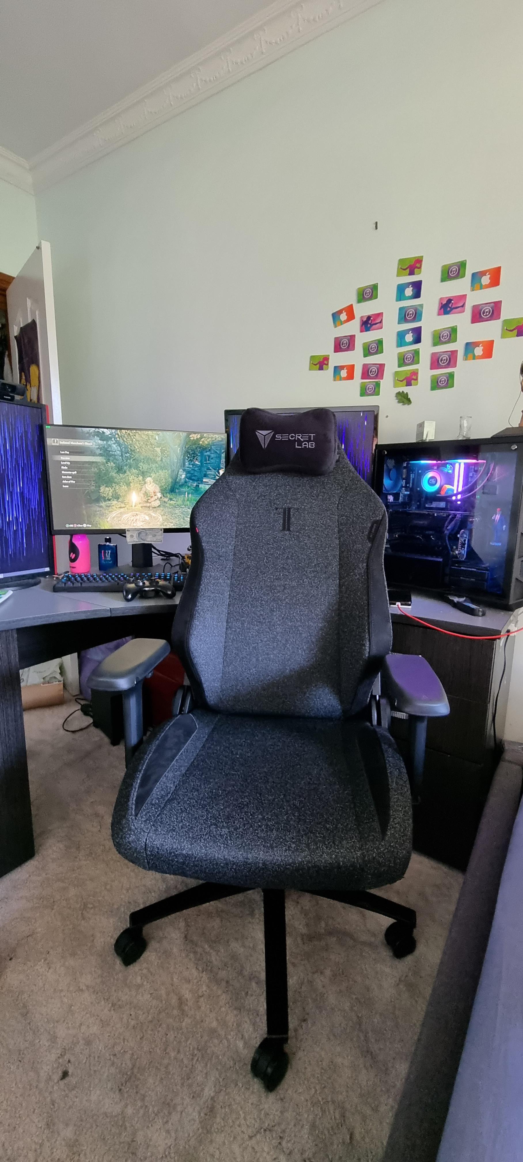 Lovely new #Secretlab addition to the setup.