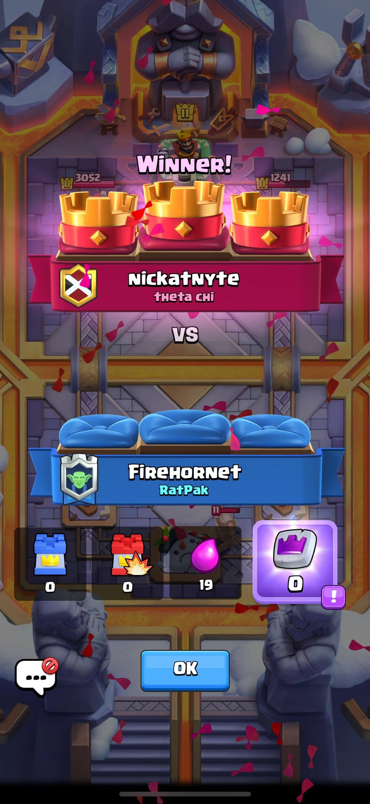 Clash Royale card selection screen showing a group of stylized game characters and a battle challenge lineup.