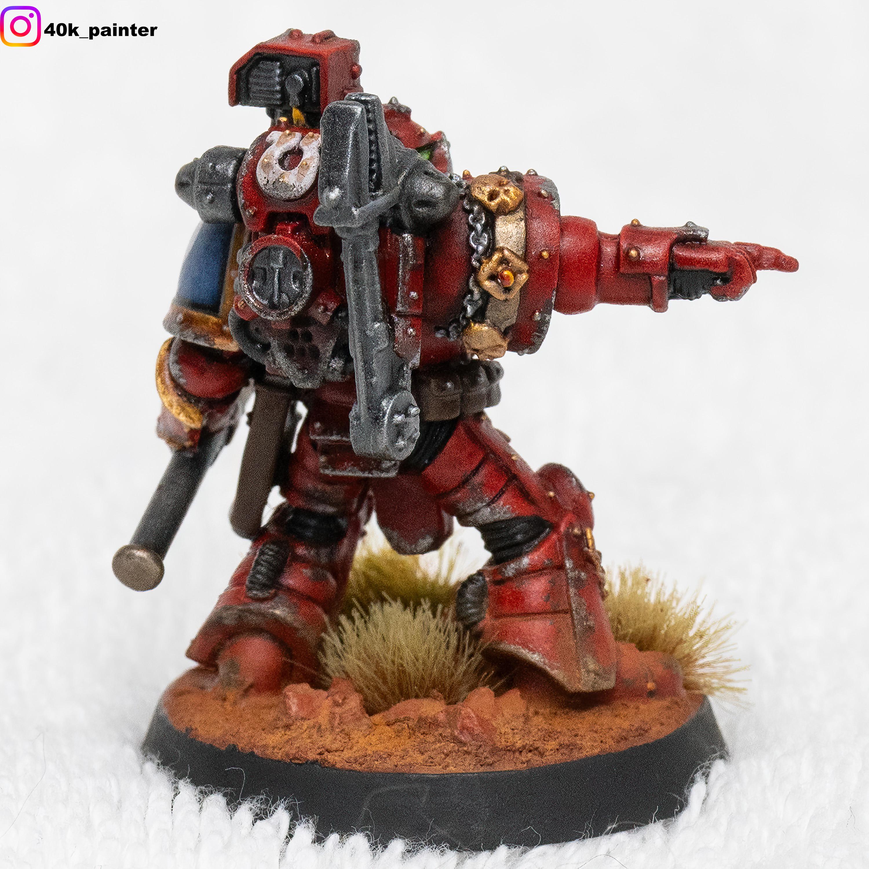 Just finished up this kit bashed Techmarine for my Ultramarines army ...