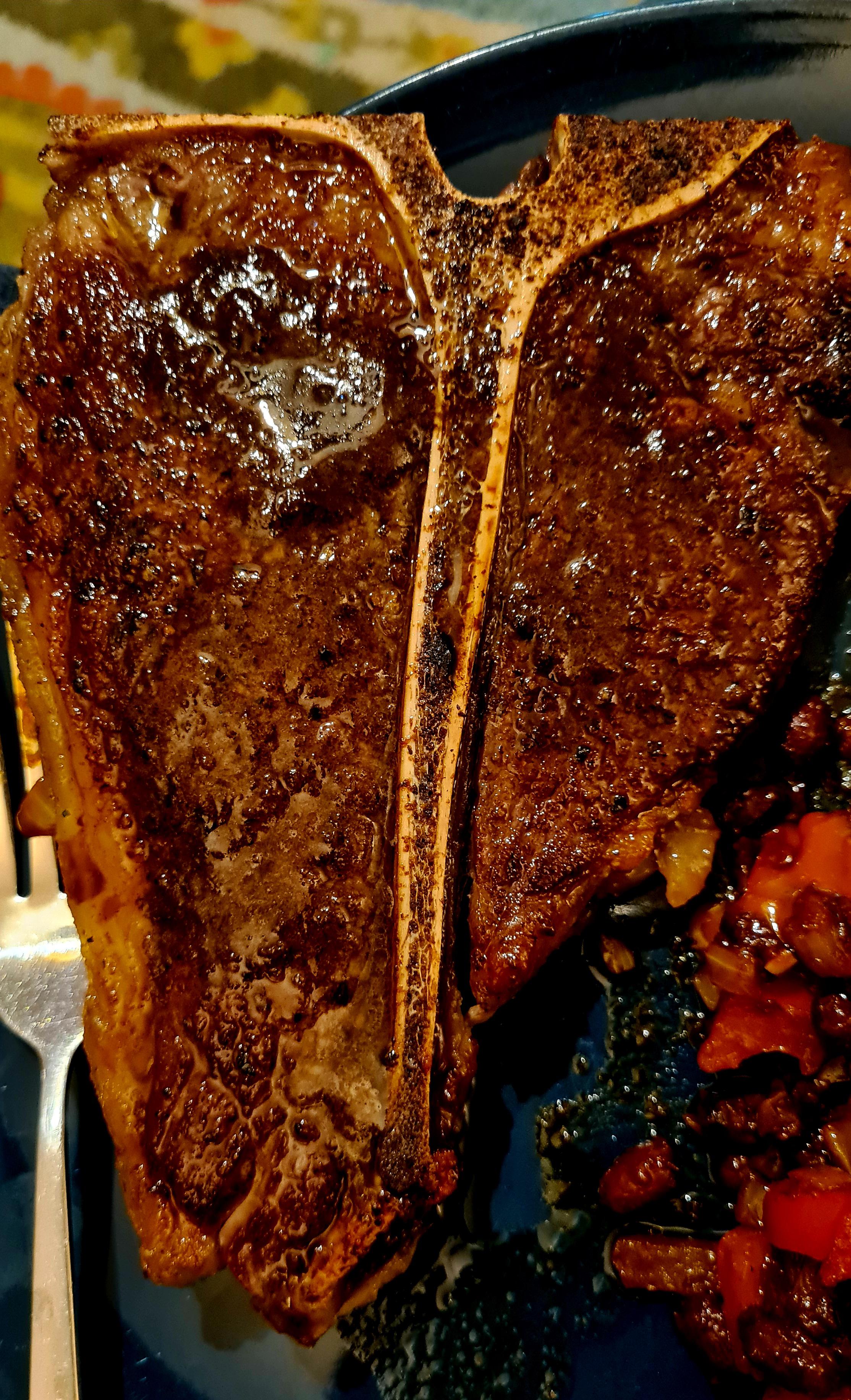 [Homemade] T-bone seared in duck fat and served with black garlic ...
