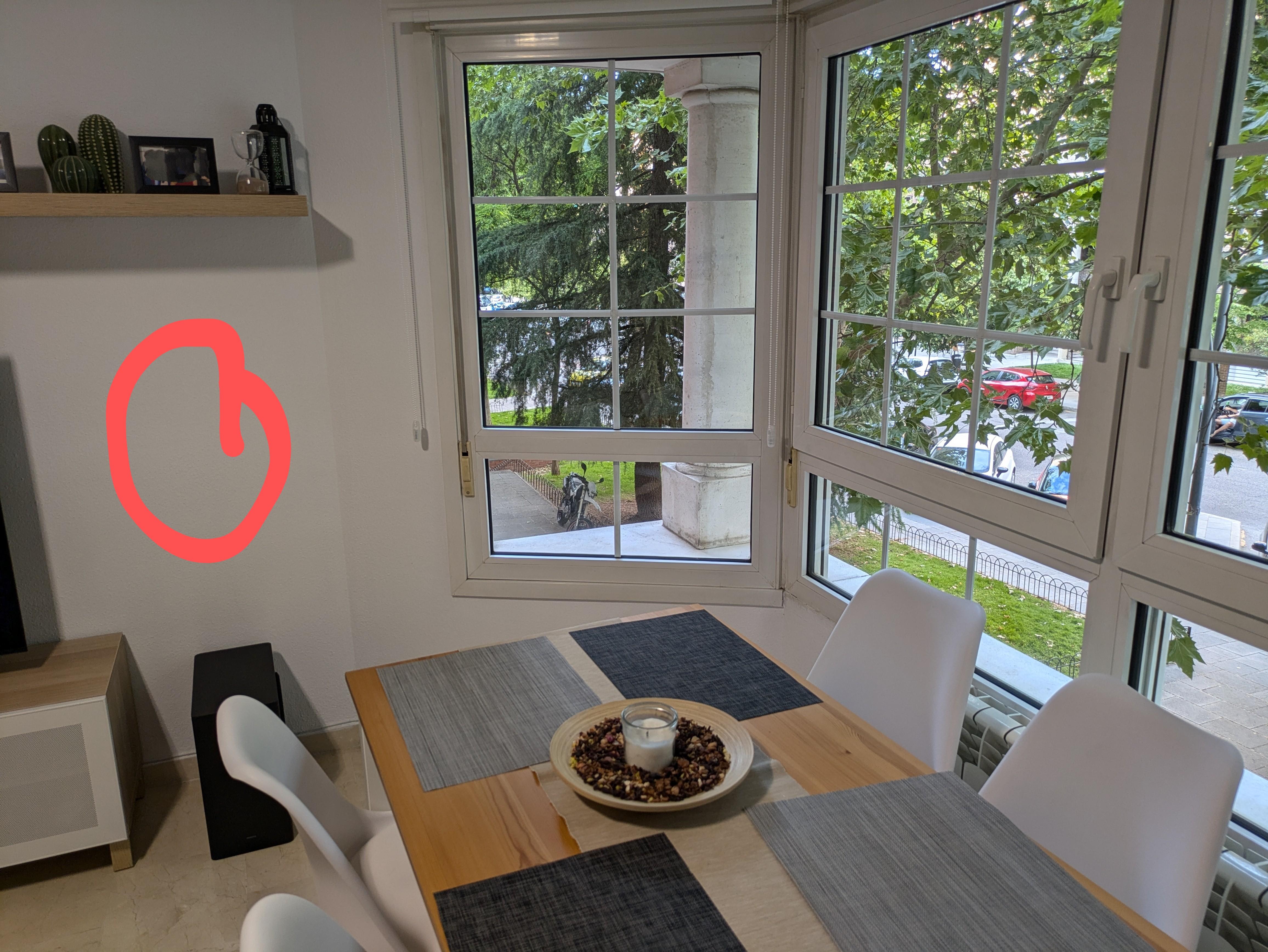 Ideas For Decoration Beside Tv Scrolller