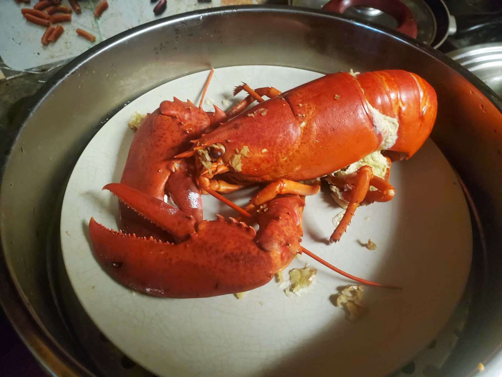 [homemade] Lobster with Roe | Scrolller
