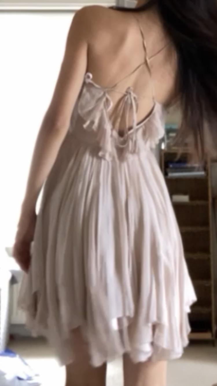 Which dress is better for a uni boat ball and afterparty ? They said — free download