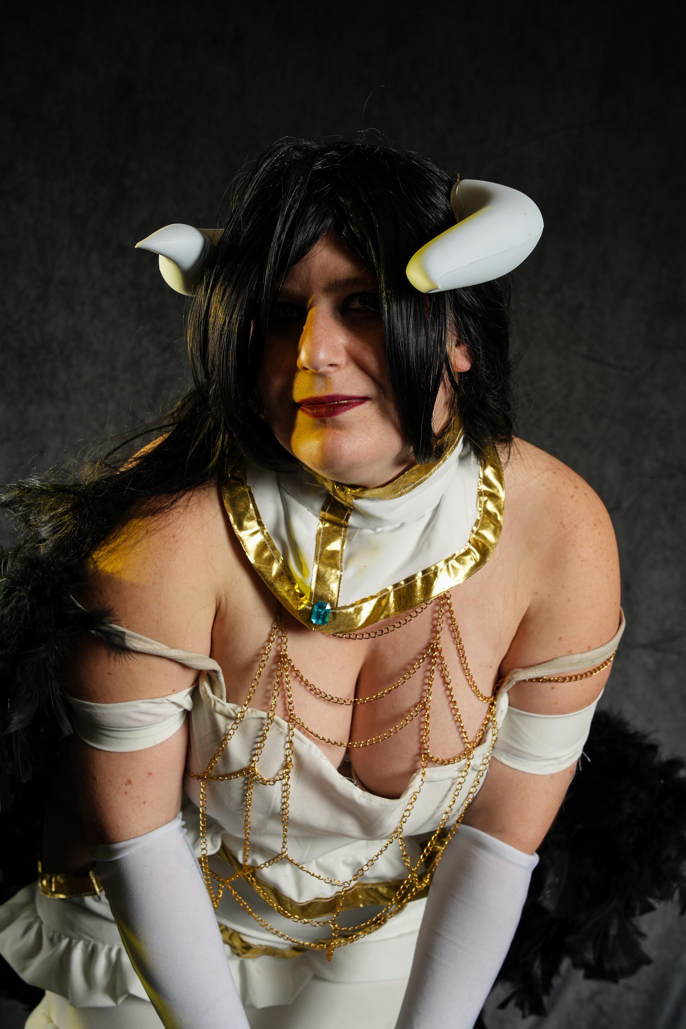 Check out my Albedo cosplay!!