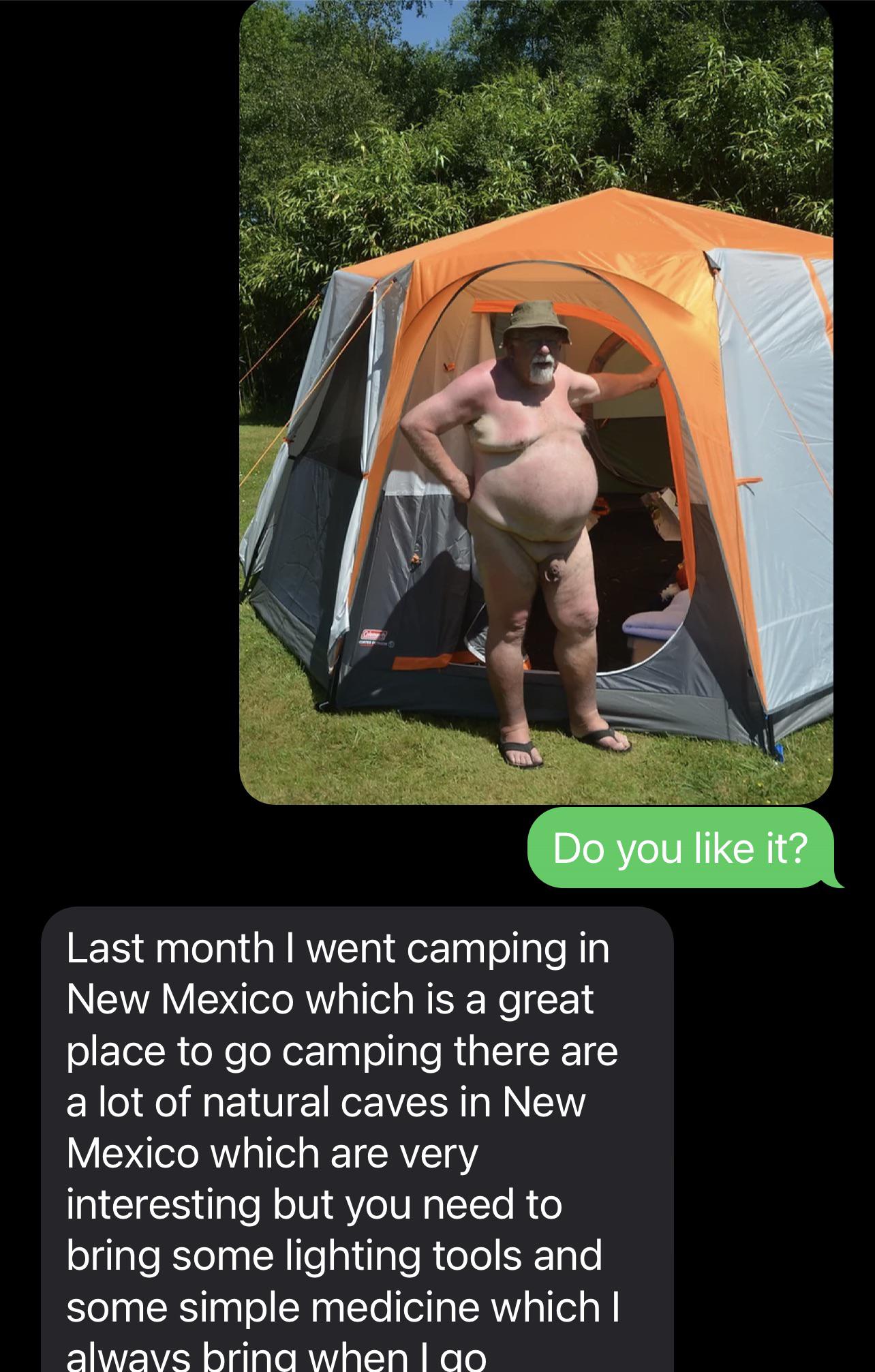 Fauxbait romance scam chat with a white man sending an uncut penis and cock photos