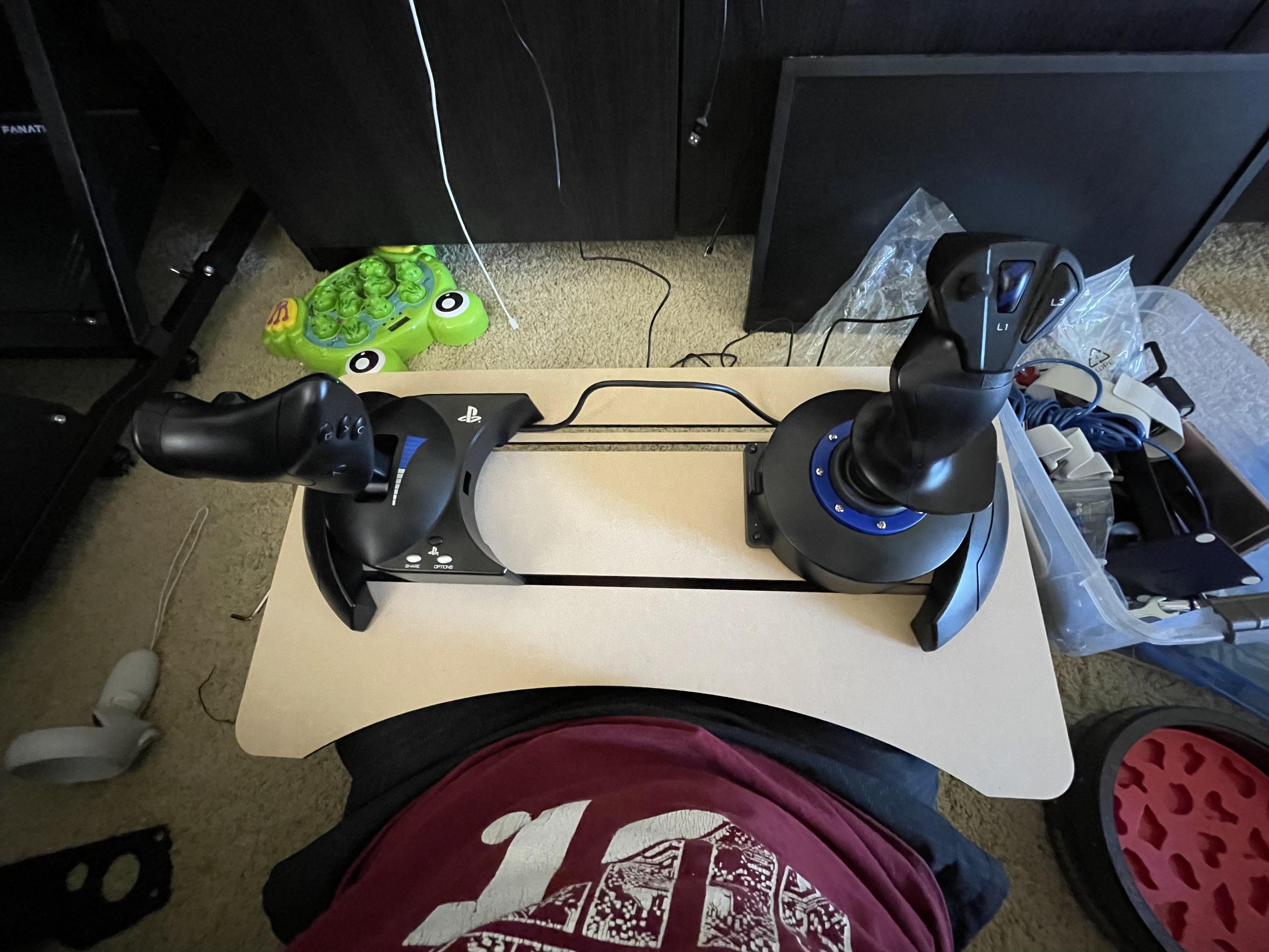 DIY HOTAS Lap Mount | Scrolller