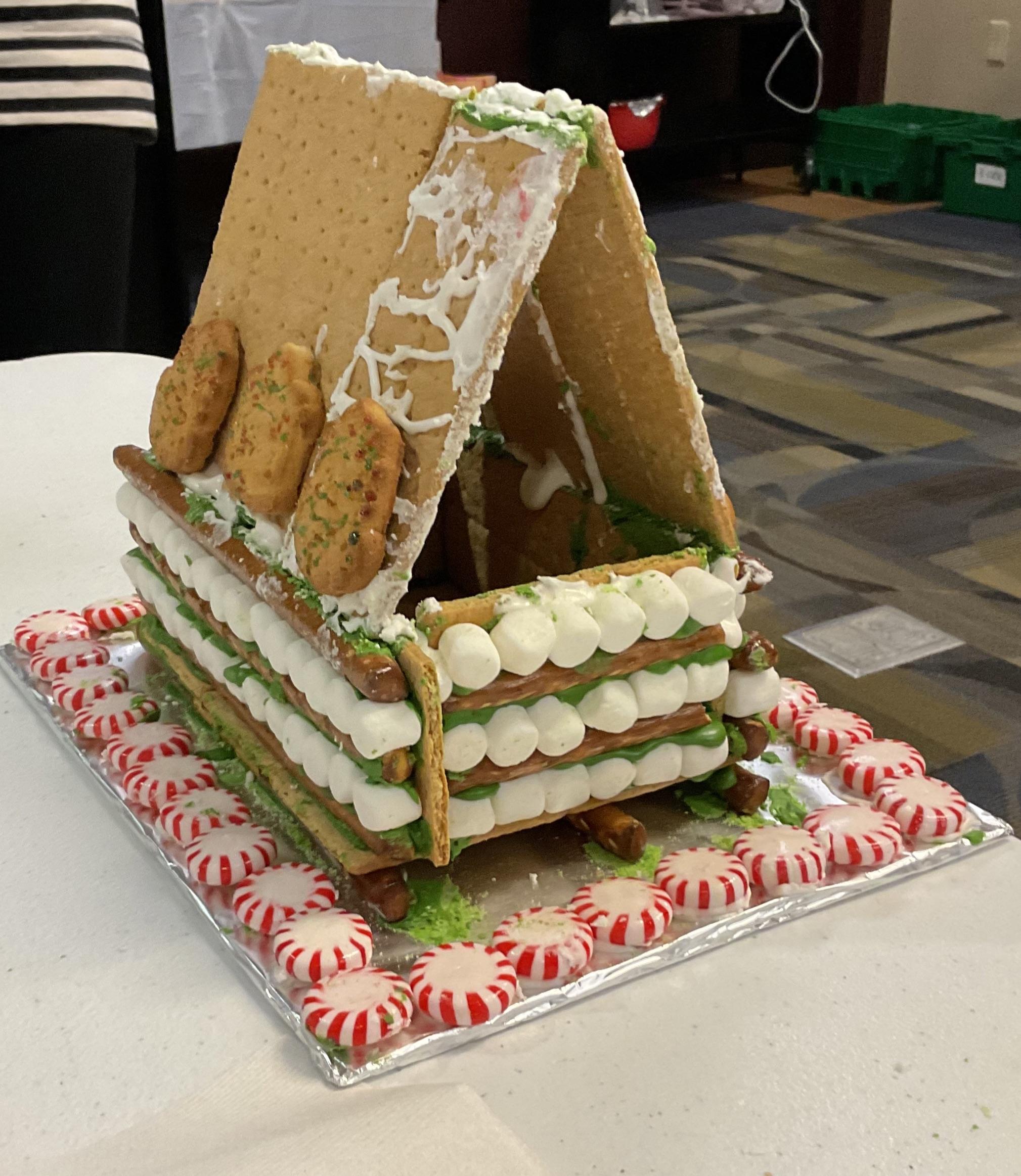 Gingerbread house! [homemade] | Scrolller