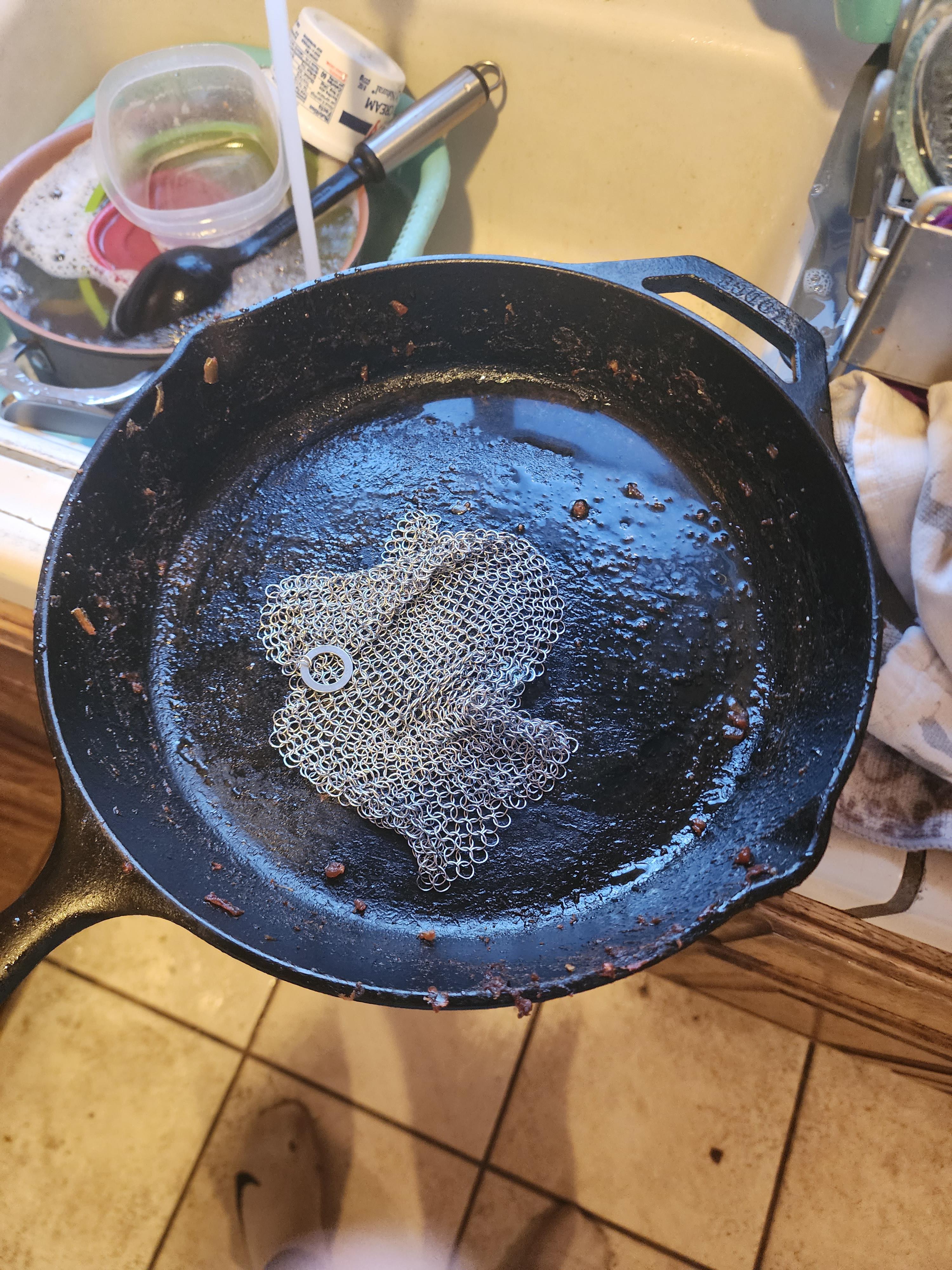 Clean Chainmail Using chainmail to clean | Scrolller