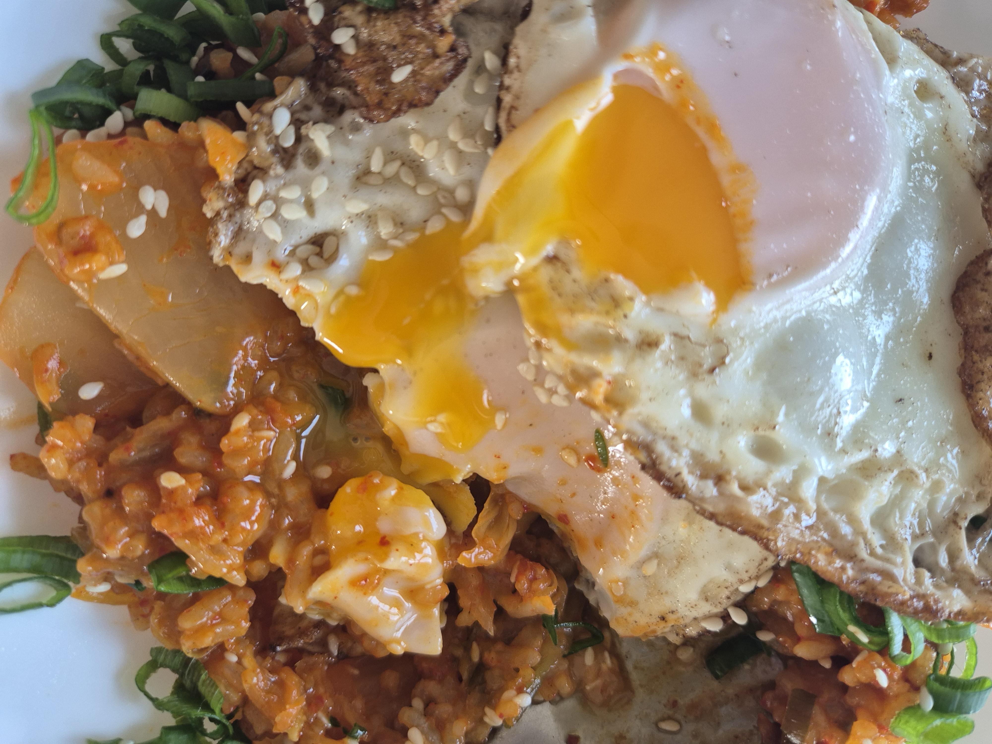 [Homemade] Kimchi fried rice for lunch | Scrolller