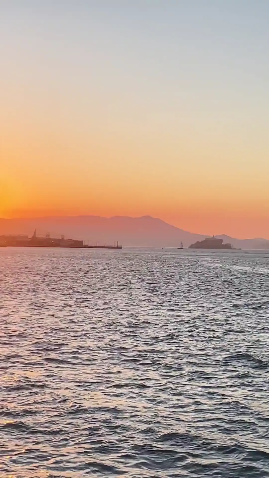 A beautiful 4th of July eve it was on the San Francisco Bay yesterday, happy 4th to all! 🇺🇸🌁