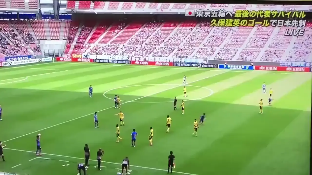 A Japanese soccer player nutmegged(ball passing between the legs) four players to score a goal.