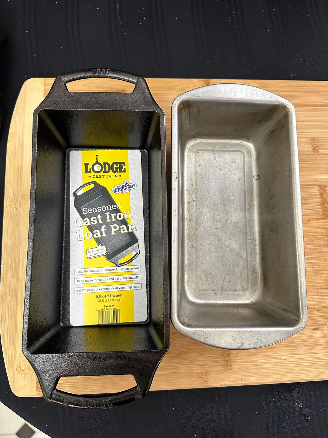 Lodge bread pan 20$ | Scrolller