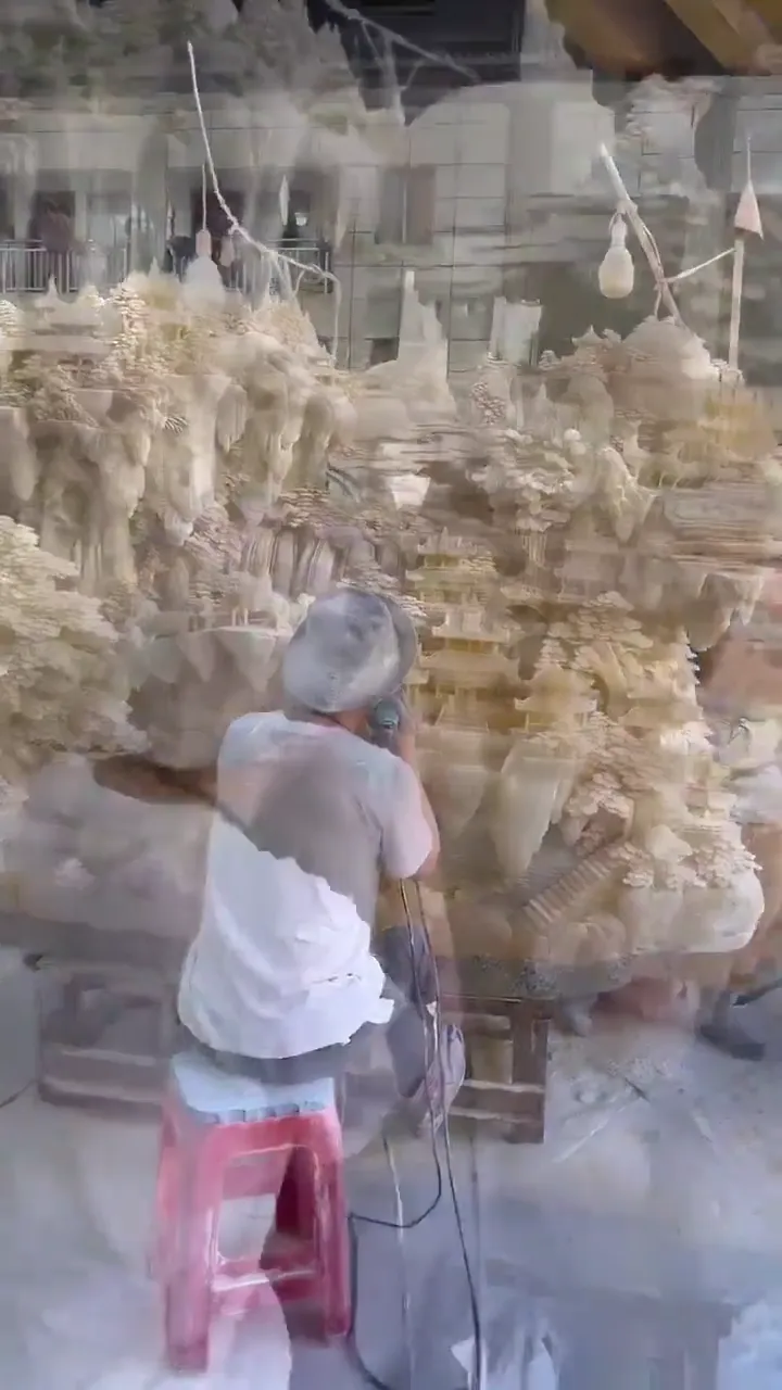 Amazing talent! I can't even begin to imagine how long this would take.